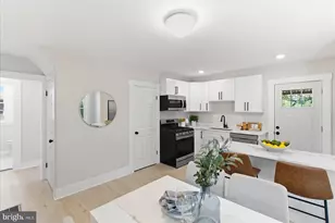 1 Glenwood Ave, Baltimore, MD 21228 - Photo 14