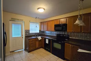 3124 Baybriar, Baltimore, MD 21222 - Photo 2