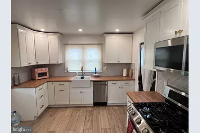 6017 Black Friars Circle, Baltimore, MD 21228 - Photo 6