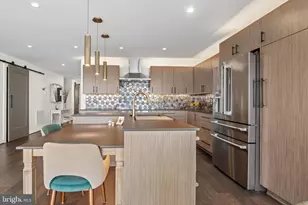 2724 Holly Beach Rd, Baltimore, MD 21221 - Photo 52