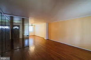 1021 Foxchase Ln, Essex, MD 21221 - Photo 10