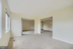 37 Stonehenge Cir, Pikesville, MD 21208 - Photo 20
