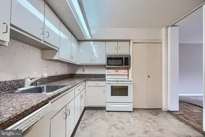 37 Stonehenge Circle #10, Pikesville, MD 21208 - Photo 14