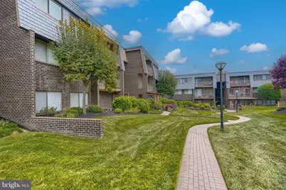 37 Stonehenge Circle #10, Pikesville, MD 21208 - Photo 2