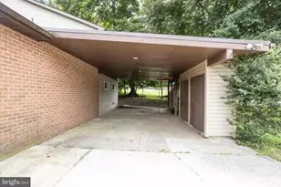 3315 Timberfield Ln, Baltimore, MD 21208 - Photo 2