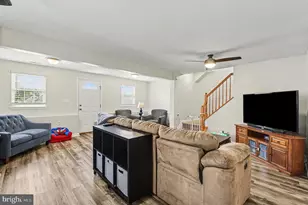 3167 Baybriar Rd, Baltimore, MD 21222 - Photo 4