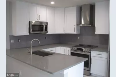 110 Villa Capri Circle, Essex, MD 21221 - Photo 8