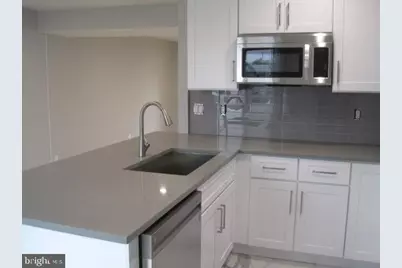 110 Villa Capri Circle, Essex, MD 21221 - Photo 10