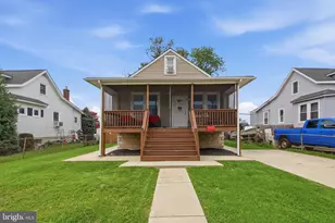 1742 Leslie Rd, Dundalk, MD 21222 - Photo 2