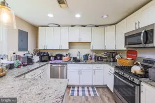1024 Kenilworth Dr, Towson, MD 21204 - Photo 32