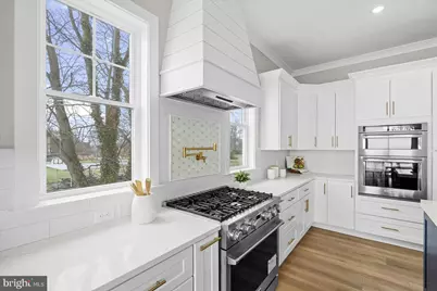 8823 Chesapeake Avenue, Sparrows Point, MD 21219 - Photo 24