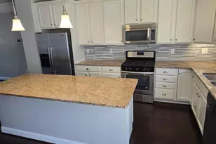 35 Meridian Ln, Towson, MD 21286 - Photo 8