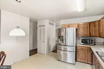 28 Valley Crossing Circle, Cockeysville, MD 21030 - Photo 10