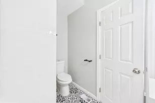 300 W Chesapeake Ave, Towson, MD 21204 - Photo 8