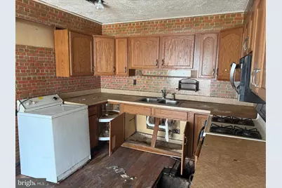 1225 Fuselage Avenue, Baltimore, MD 21220 - Photo 4