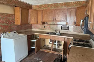 1225 Fuselage Ave, Baltimore, MD 21220 - Photo 4