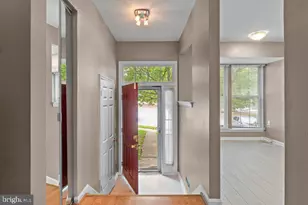 8 Wessex Ct, Reisterstown, MD 21136 - Photo 4