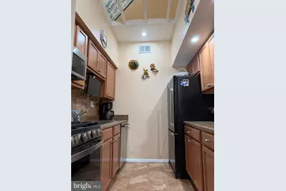 1 Suntop Court #202, Baltimore, MD 21209 - Photo 6
