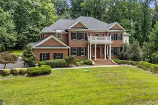 2605 Chestnut Woods Ct, Reisterstown, MD 21136 - Photo 2
