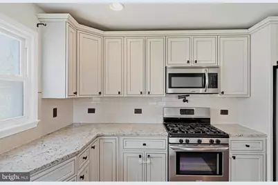 7904 Subet Road, Windsor Mill, MD 21244 - Photo 8