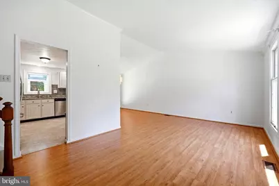 9 Three Willows Ct, Baltimore, MD 21228 - Photo 8