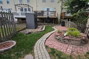 228 Oak Leaf, Halethorpe, MD 21227 - Photo 4