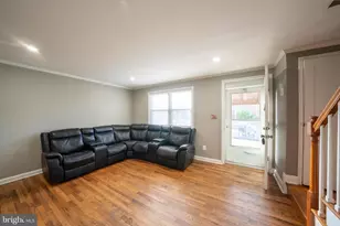 705 Eastshire Dr, Catonsville, MD 21228 - Photo 4
