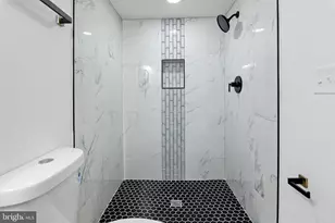 8601 Greens Ln, Baltimore, MD 21244 - Photo 34