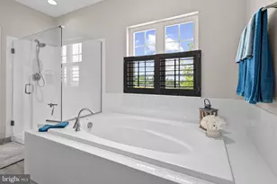 6408 Paddington St, Middle River, MD 21220 - Photo 52