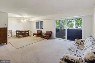 13 Suntop Ct, Baltimore, MD 21209 - Photo 6
