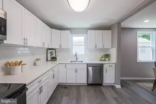 7665 Old Battle Grove Rd, Baltimore, MD 21222 - Photo 14