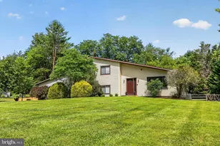 11 Valley Glen Ct, Reisterstown, MD 21136 - Photo 2
