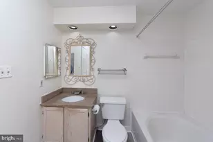 6832 Hayley Ridge Way, Baltimore, MD 21209 - Photo 16