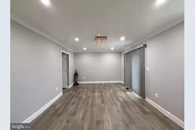 258 Green Fern Way, Halethorpe, MD 21227 - Photo 10