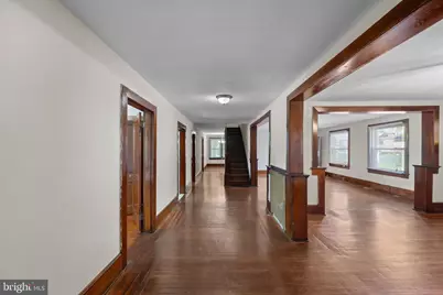 18 E Chatsworth Avenue E, Reisterstown, MD 21136 - Photo 4