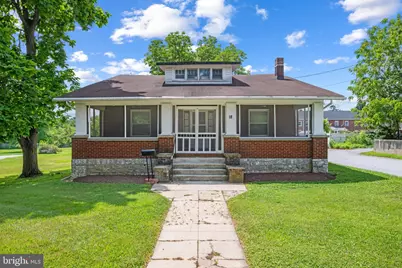 18 E Chatsworth Avenue E, Reisterstown, MD 21136 - Photo 2