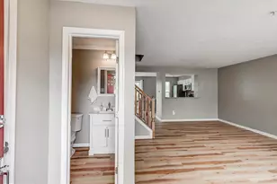3 Sandview Ct, Baltimore, MD 21209 - Photo 8