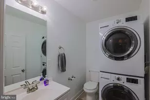 215 Clarendon Ave, Pikesville, MD 21208 - Photo 34