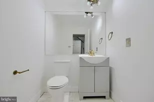 2020 Masters Dr, Baltimore, MD 21209 - Photo 36