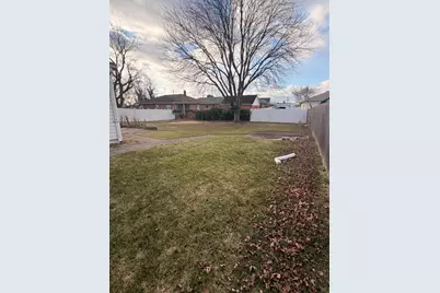 8323 Bear Creek Drive, Baltimore, MD 21222 - Photo 6