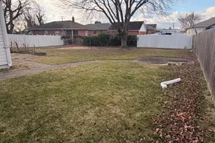 8323 Bear Creek Dr, Baltimore, MD 21222 - Photo 6