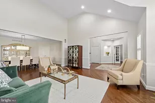 8504 Southfields Cir, Lutherville Timonium, MD 21093 - Photo 10