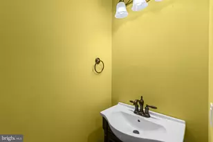 13 Homberg Ave, Baltimore, MD 21221 - Photo 4