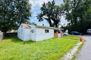 5 Strebor Rd, Baltimore, MD 21219 - Photo 2