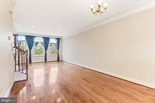 61 Linden Pl, Towson, MD 21286 - Photo 16
