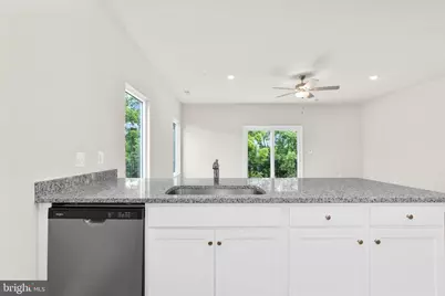 8100 Bartholomew Court, Baltimore, MD 21206 - Photo 14
