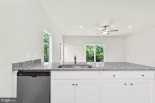 8100 Bartholomew Ct, Baltimore, MD 21206 - Photo 14