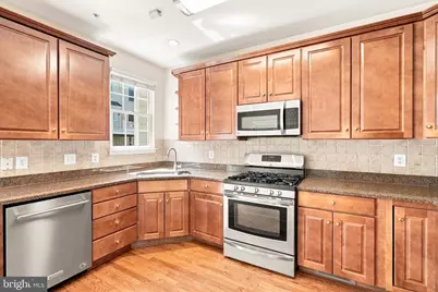 107 Hearth Court, Baltimore, MD 21212 - Photo 4