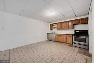 7953 Wynbrook Rd, Baltimore, MD 21224 - Photo 10