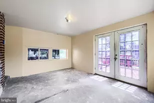 7953 Wynbrook Rd, Baltimore, MD 21224 - Photo 12